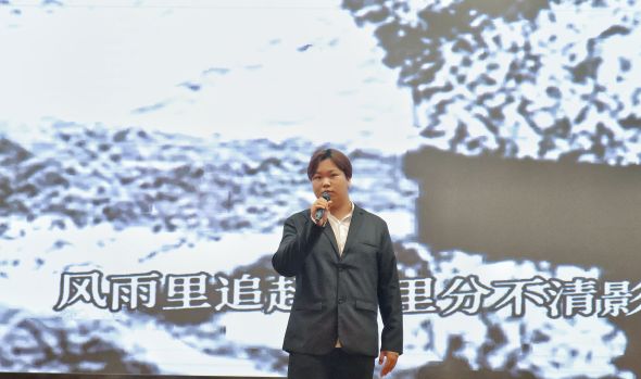 歌声作别青春,音符镌刻永恒——美珈职院举行2025毕业歌会暨十佳歌手大赛总决赛